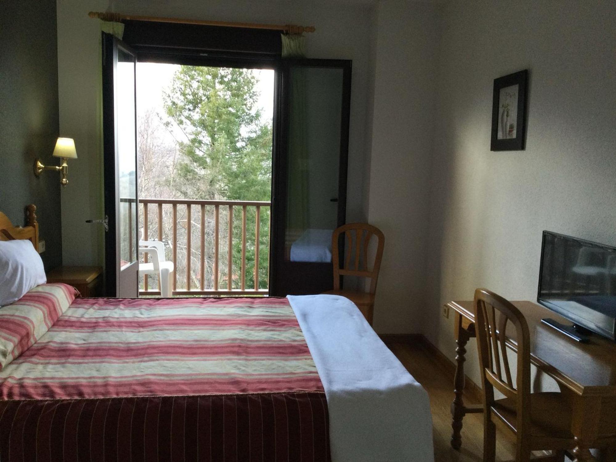 Hotel Cinco Castanos Канделарио Екстериор снимка