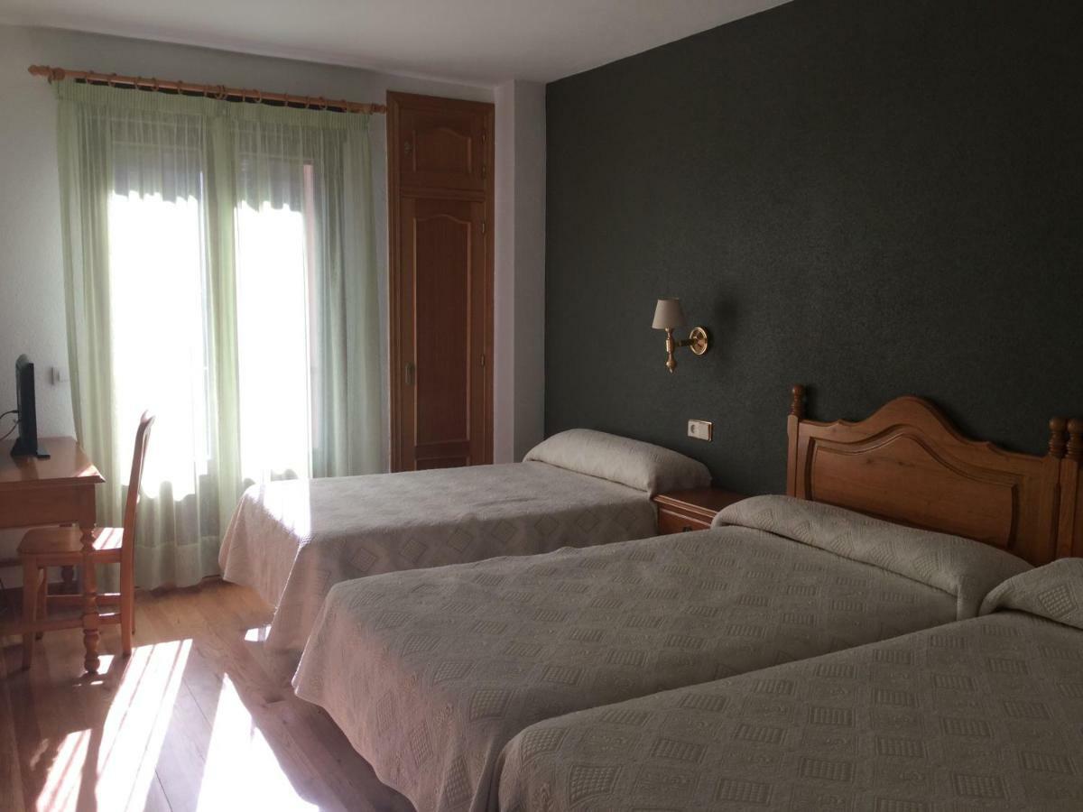 Hotel Cinco Castanos Канделарио Екстериор снимка