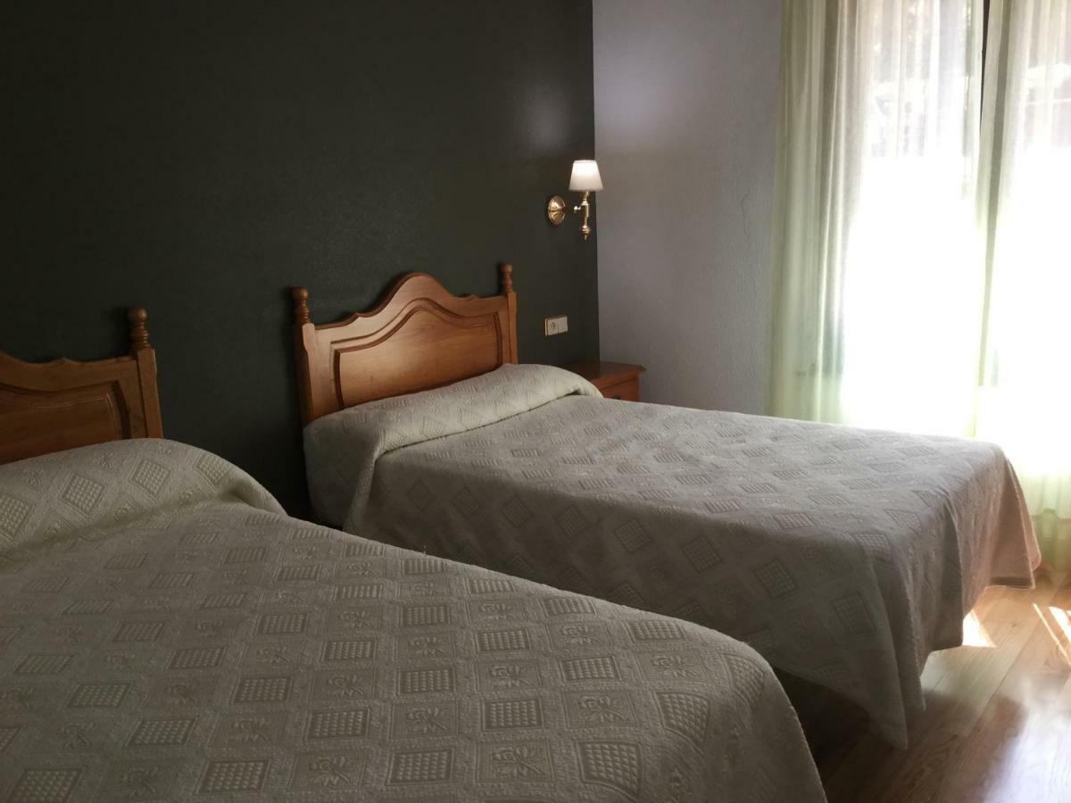 Hotel Cinco Castanos Канделарио Екстериор снимка
